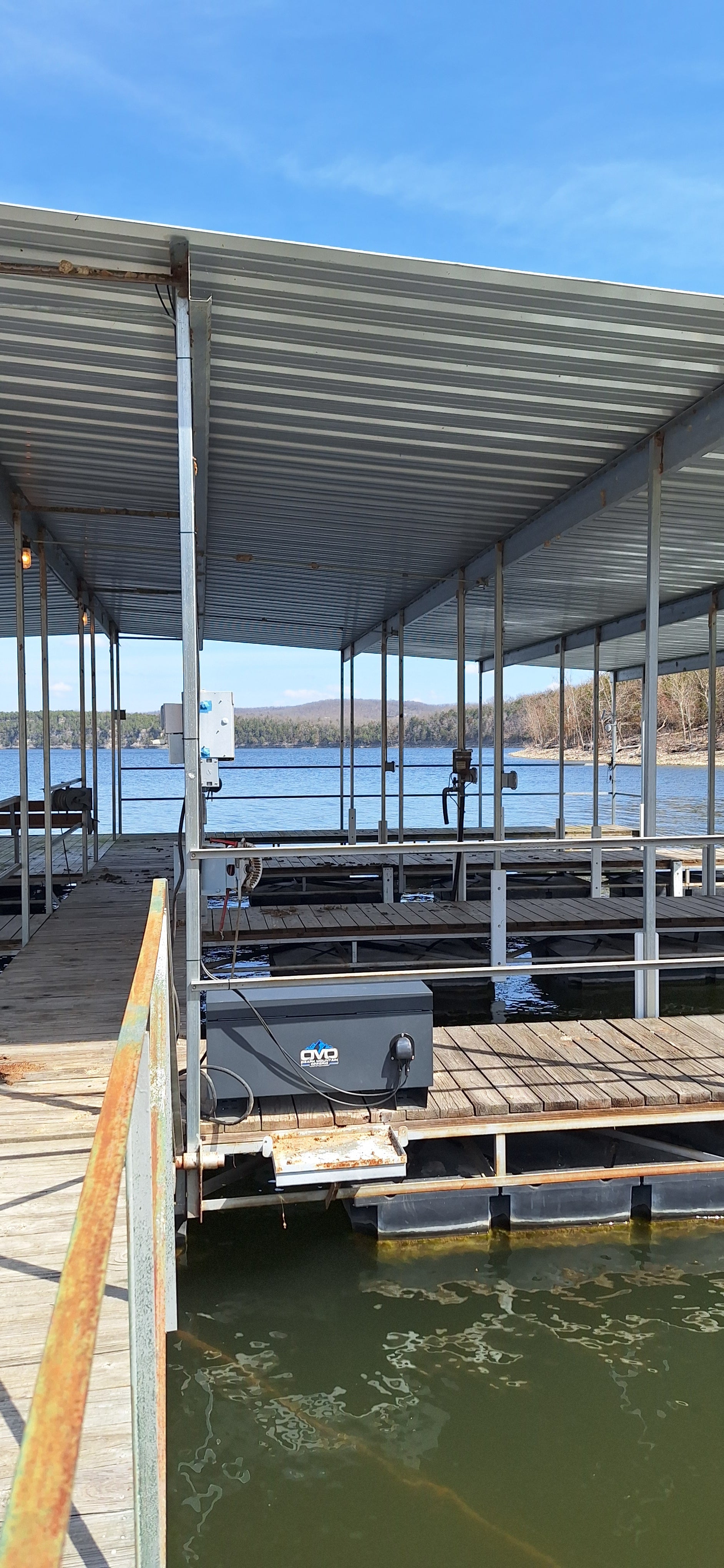 1.1KW Boat Dock Offgrid Solar Kit - Portable with Plug and Play Connections