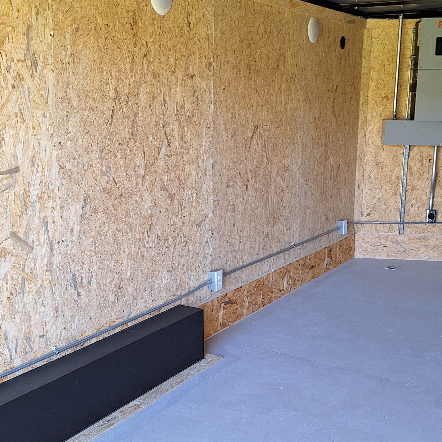 24' Enclosed SOLAR POWERED Offgrid Self-Sufficient Trailer - SOL-ARK 15K with OMO 32K Freedom Lithium Battery