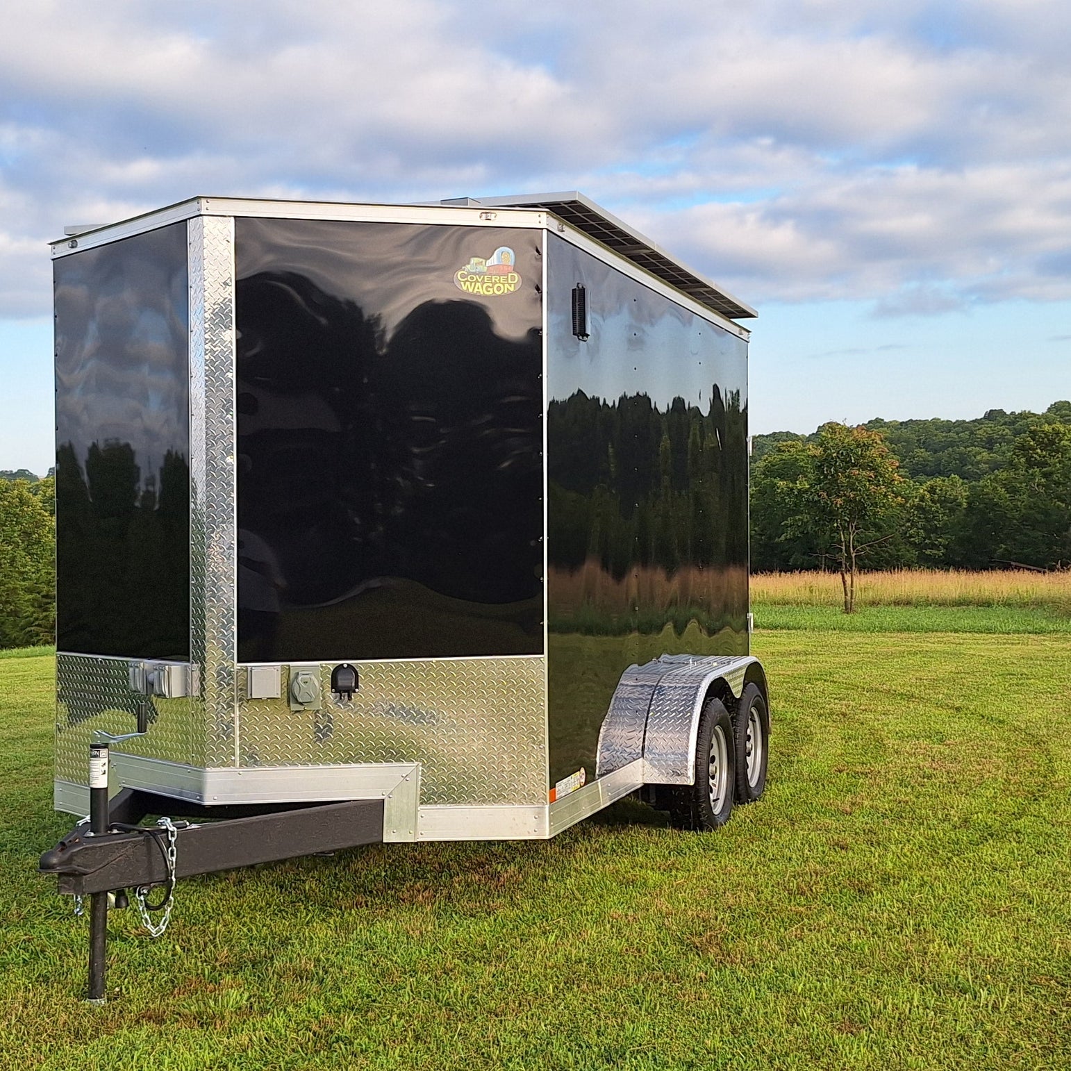 12' Enclosed SOLAR POWERED Offgrid Self-Sufficient Trailer BASE MODEL