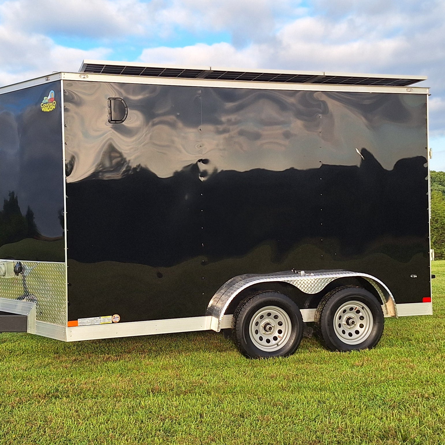 12' Enclosed SOLAR POWERED Offgrid Self-Sufficient Trailer BASE MODEL