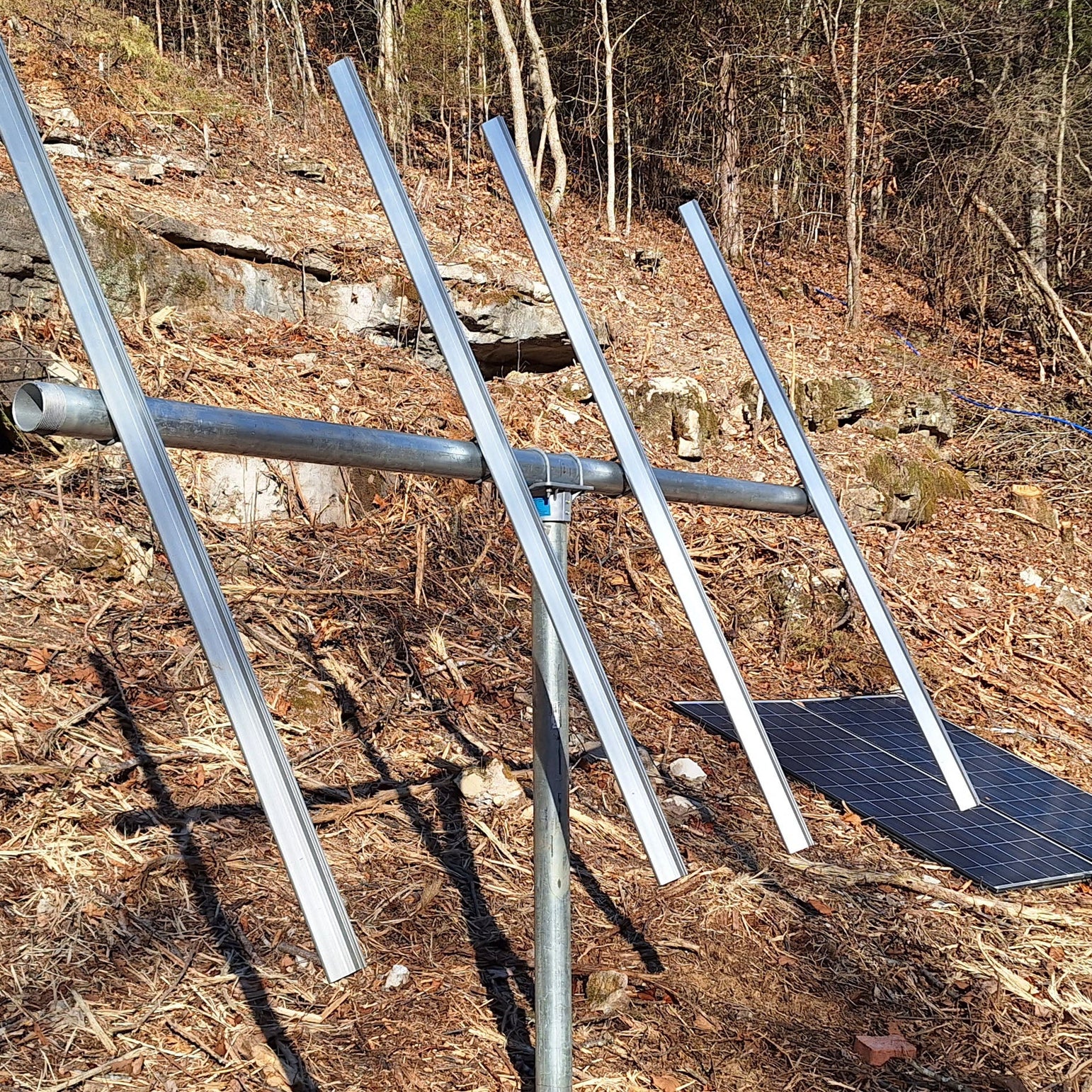 Adjustable Solar Panel 3" Pole Mount - 4x Solar Panels (With Modules) 1440 Watt Array