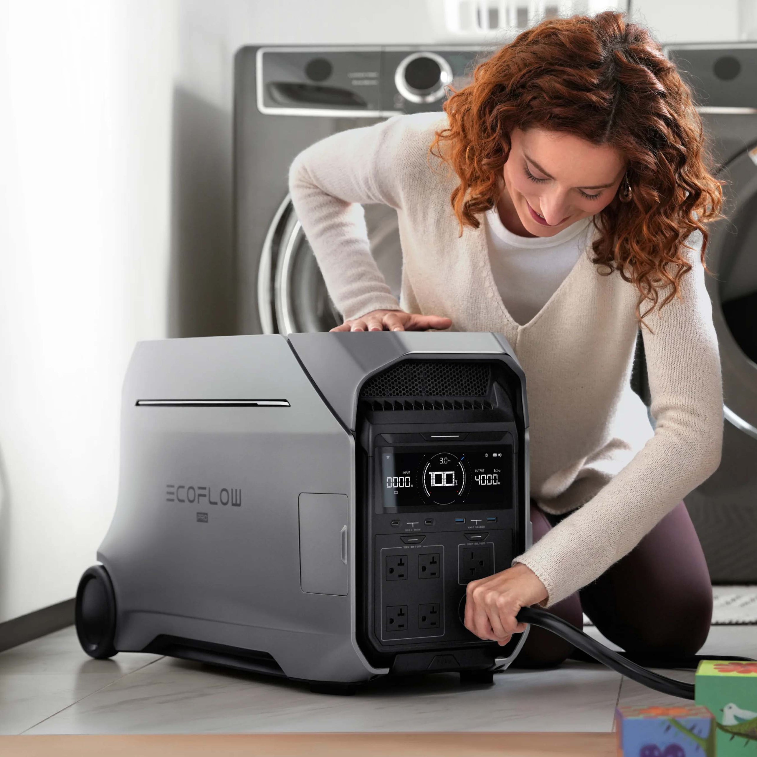 EcoFlow DELTA PRO 3 - 4000 Watt Solar Generator / 4000wH Lithium Storage / 2200w Solar Complete Offgrid Kit