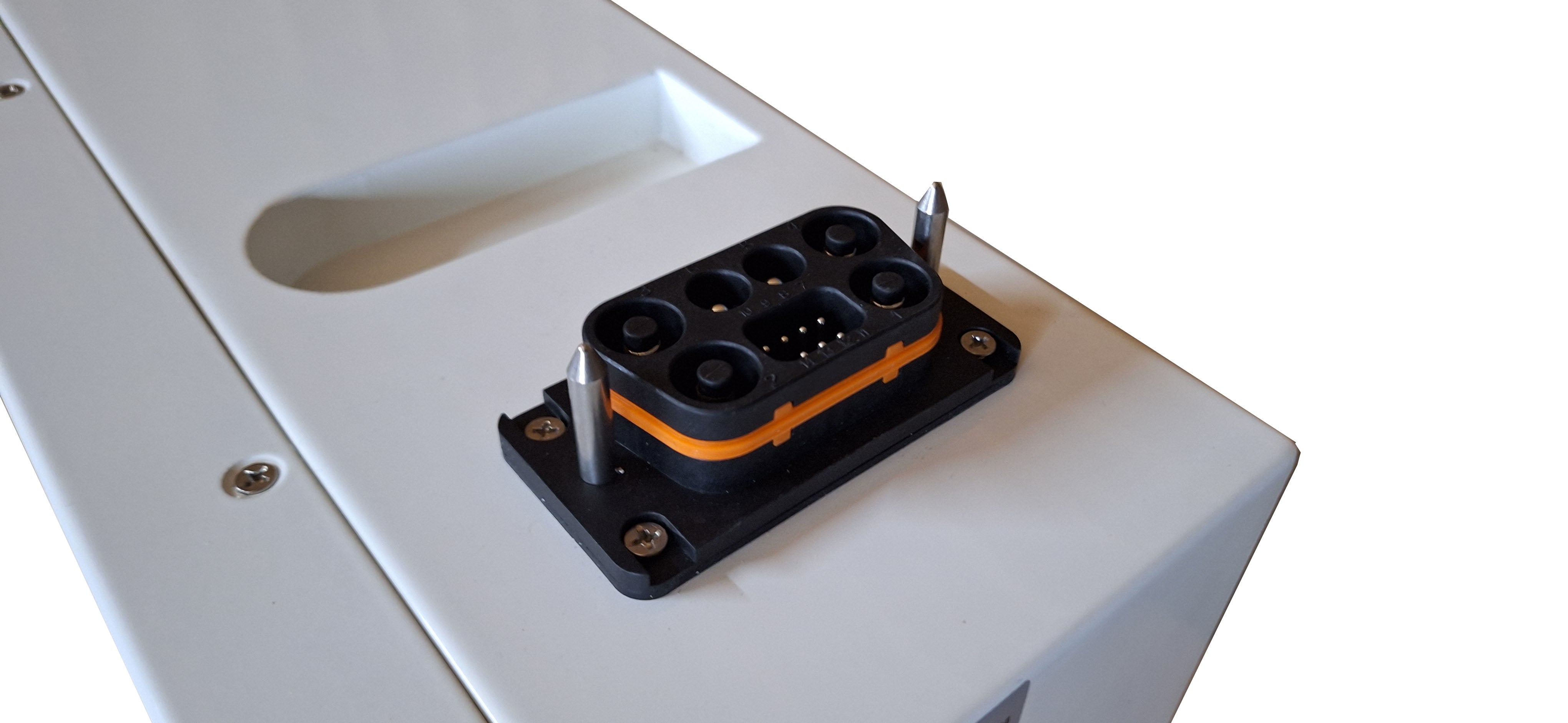 4.56KW Complete Offgrid Solar Kit + 10K 120V/240V OMO E-Line Inverter + 10.24KW OMO E-Line Lithium Battery +4.56KW Solar with Roof Mount and Wiring