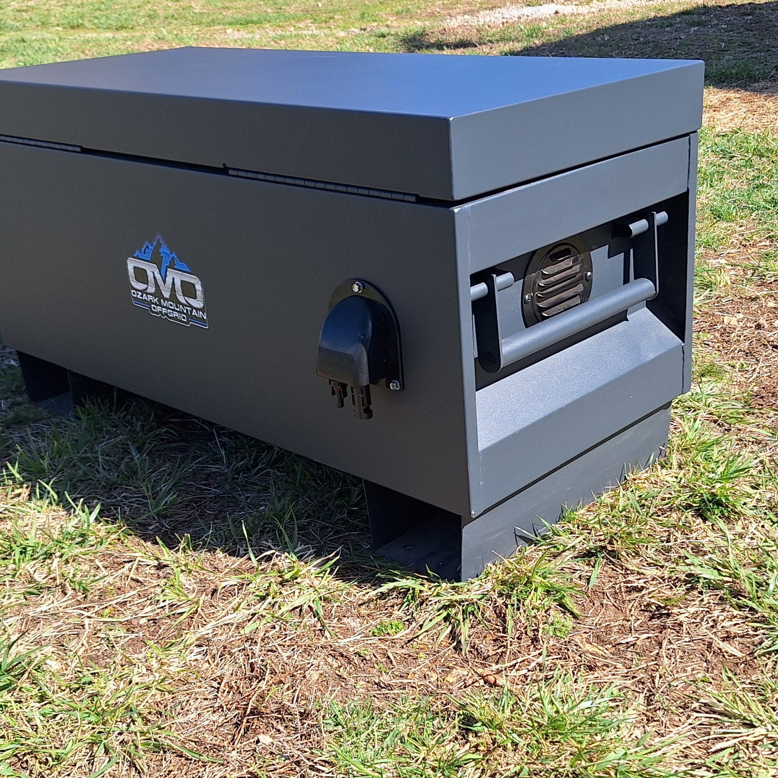 1.1KW Boat Dock Offgrid Solar Kit - Portable with Plug and Play Connections