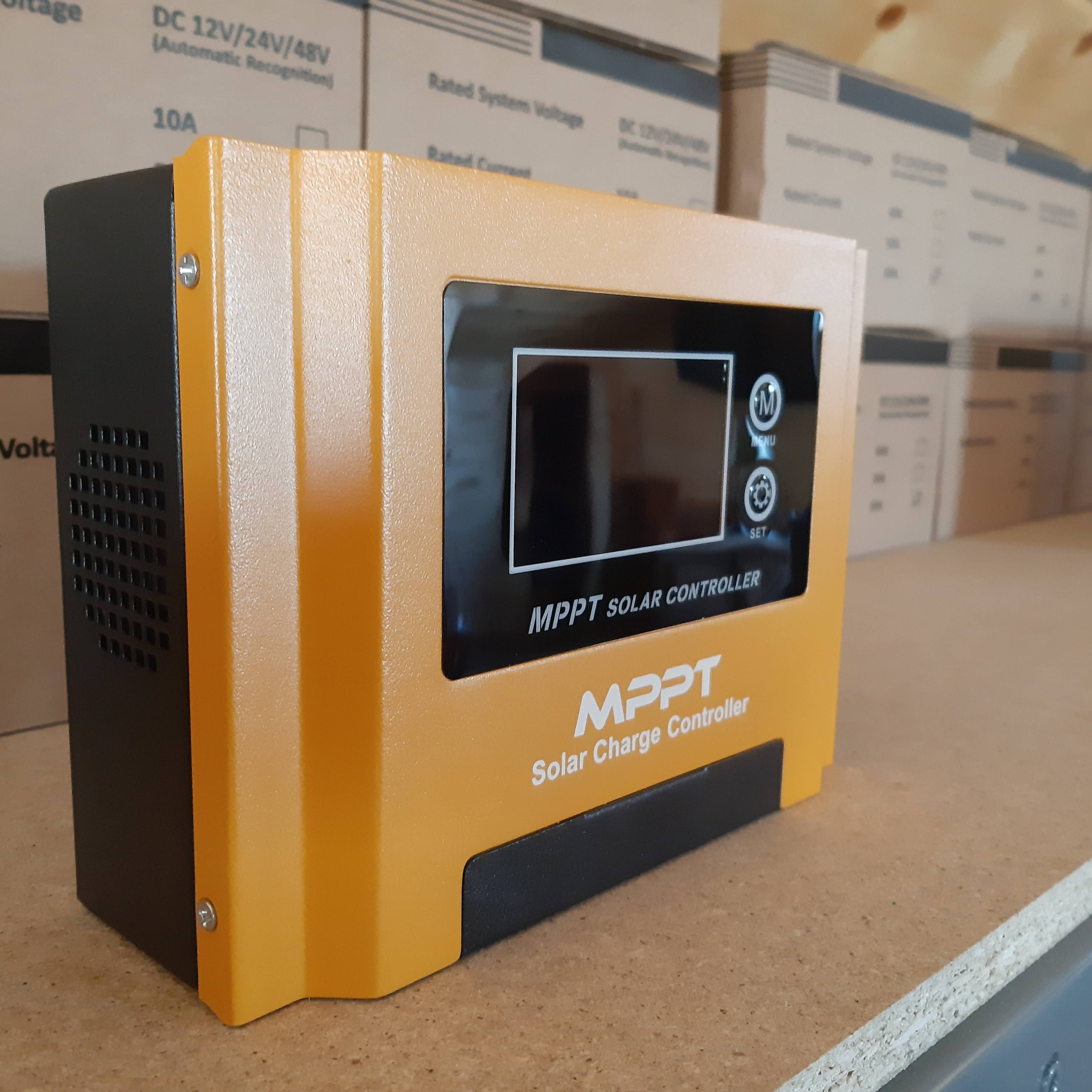30 Amp MPPT Solar Charge Controller with LCD Display