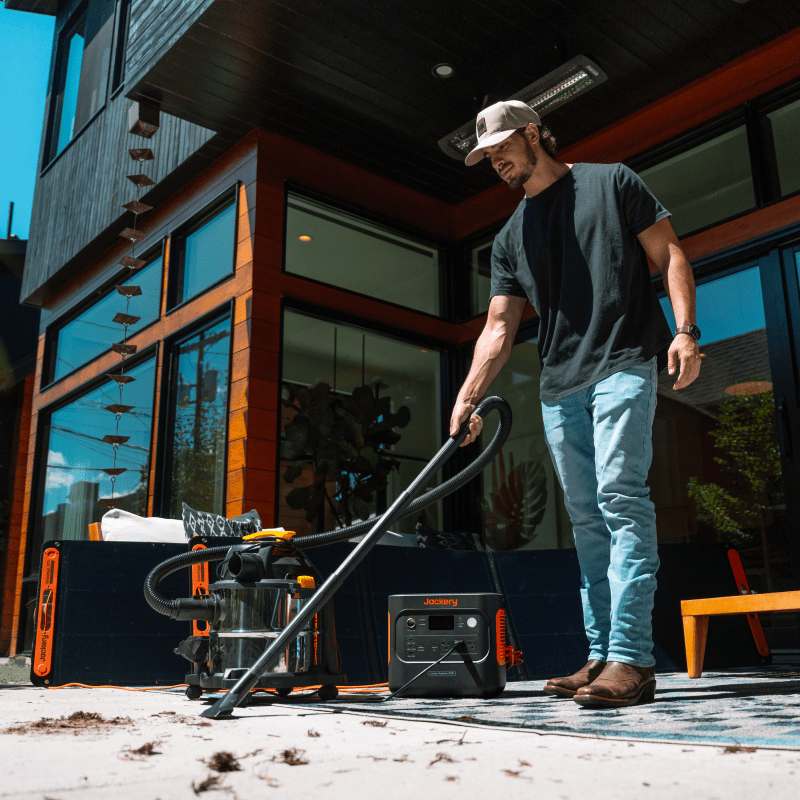 Solar Generator 2000 v2